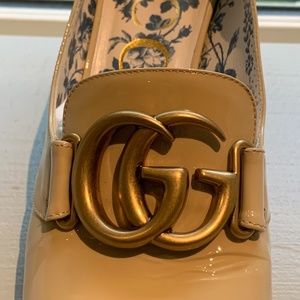 Gucci Beautiful Beige Patent Block Heel Shoes